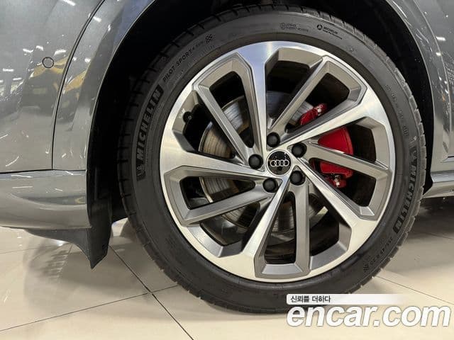 Audi Q5 2025 — фото 3 из 17