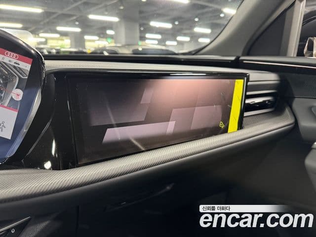 Audi Q5 2025 — фото 10 из 17