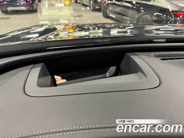 Audi Q5 2025 — Şəkil 12/17