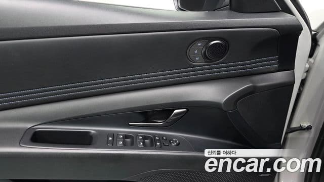 Hyundai Avante 2022 — ფოტო 17/20