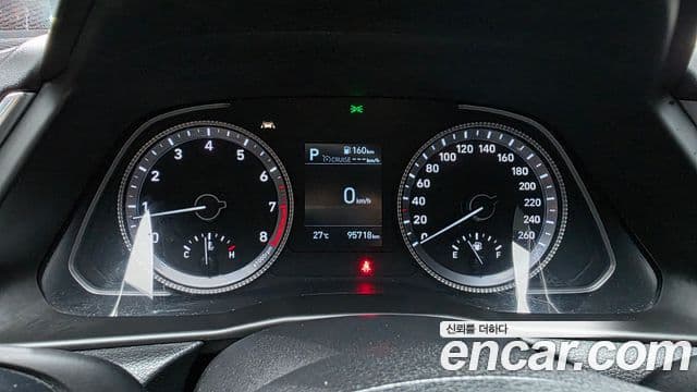 Hyundai Sonata 2020 — ფოტო 8/20