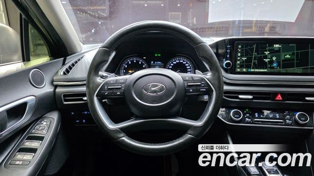 Hyundai Sonata 2020 — ფოტო 14/20