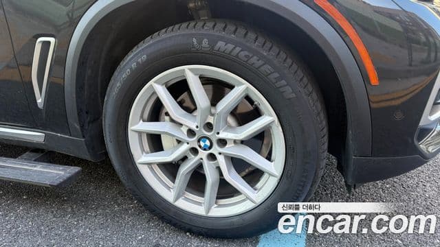 BMW X5 2019 — Şəkil 10/14