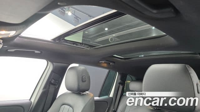 Mercedes-Benz GLB-Class 2020 — Şəkil 17/20