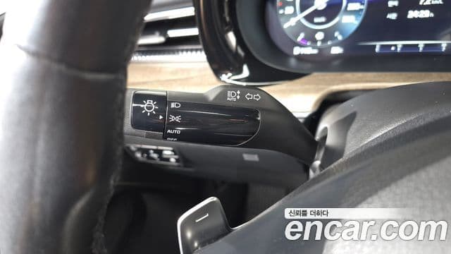 Kia K5 2022 — Şəkil 19/20