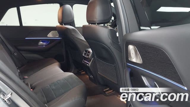 Mercedes-Benz GLE-Class 2023 — ფოტო 9/18