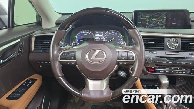 Lexus RX450h 2018 — ფოტო 14/20