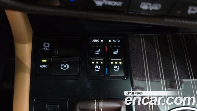Lexus RX450h 2018 — Photo 14/33
