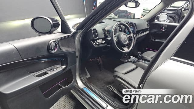 Mini Cooper Countryman 2023 — ფოტო 10/20