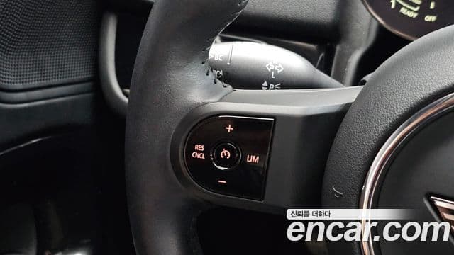 Mini Cooper Countryman 2023 — ფოტო 17/20