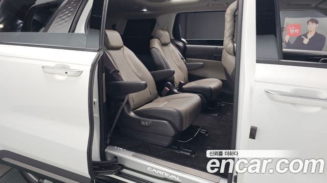 Kia Carnival 2024 — Şəkil 11/20