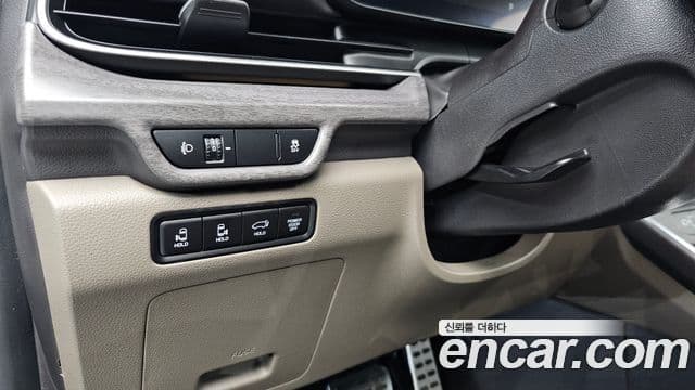 Kia Carnival 2024 — Şəkil 15/20