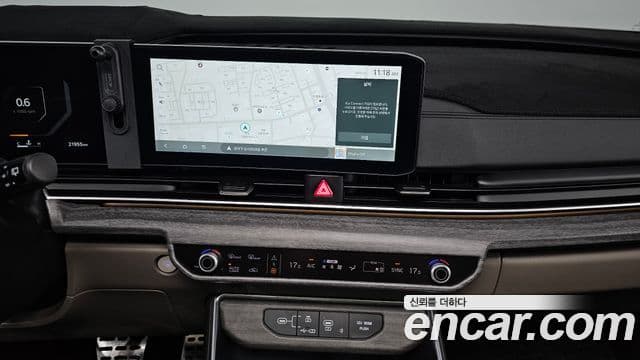 Kia Carnival 2024 — Şəkil 18/20