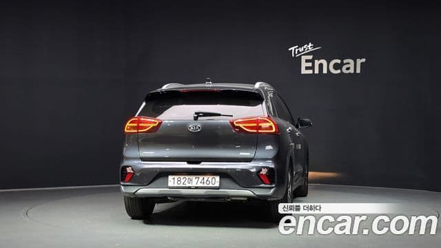 Kia Niro 2020 — Фото 4/20