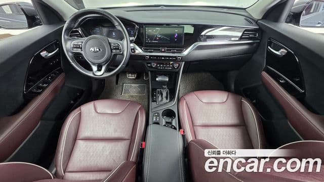 Kia Niro 2020 — Фото 7/20