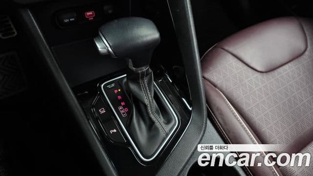 Kia Niro 2020 — Фото 9/20