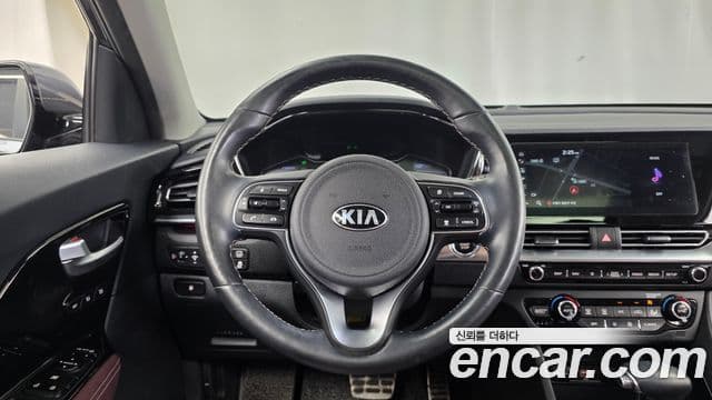 Kia Niro 2020 — Фото 12/20