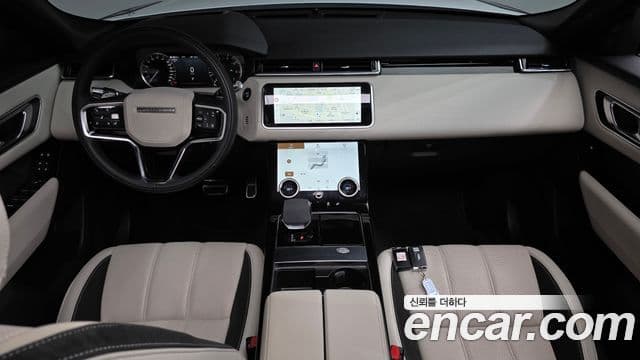 Land Rover Range Rover Velar 2022 — ფოტო 7/20