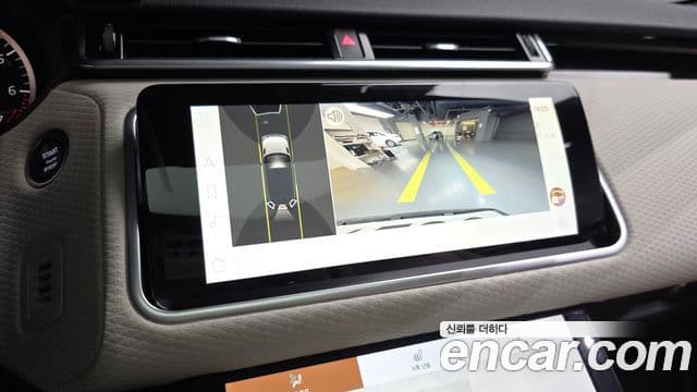 Land Rover Range Rover Velar 2022 — ფოტო 14/20