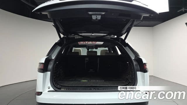 Land Rover Range Rover Velar 2022 — ფოტო 20/20