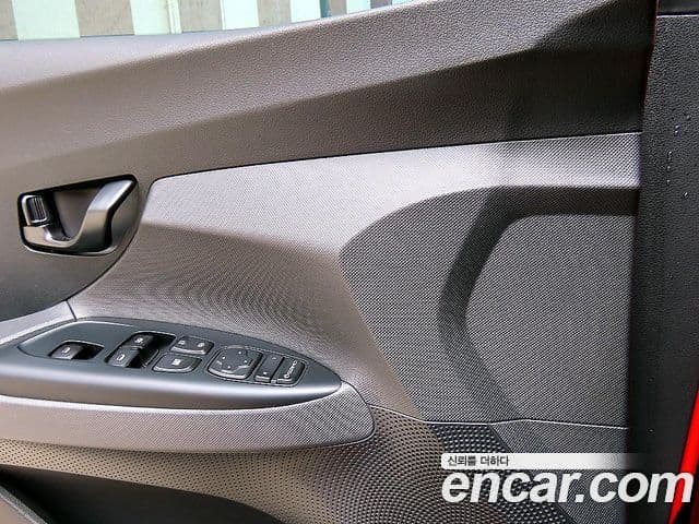 Hyundai Veloster 2020 — Şəkil 9/15