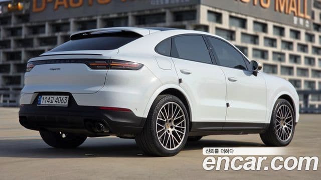 Porsche Cayenne 2022 — Şəkil 7/20