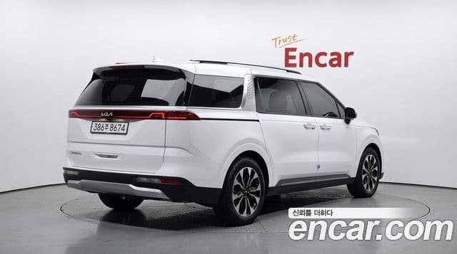 Kia Carnival 2023 — Şəkil 2/20