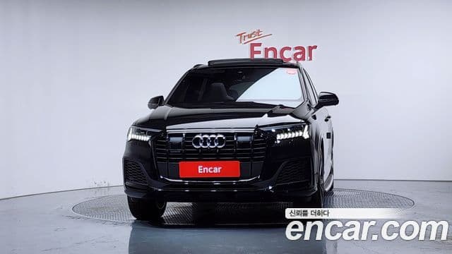 Audi Q7 2023 — ფოტო 2/20