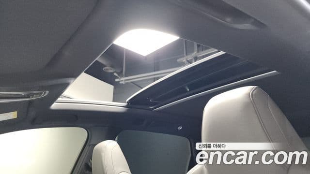 Audi Q7 2023 — ფოტო 18/20