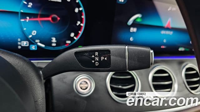 Mercedes-Benz E-Class 2021 — ფოტო 9/20