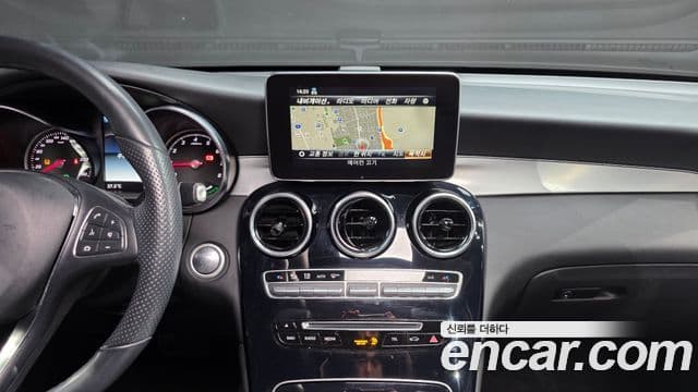 Mercedes-Benz GLC-Class 2018 — фото 16 из 20