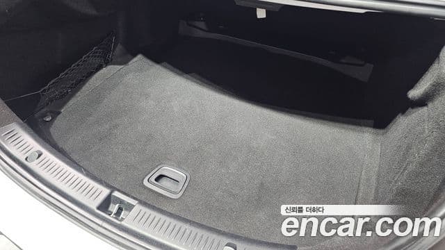 Mercedes-Benz E-Class 2018 — Şəkil 20/20