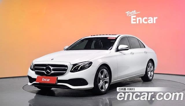 Mercedes-Benz E-Class 2018 — Şəkil 1/20