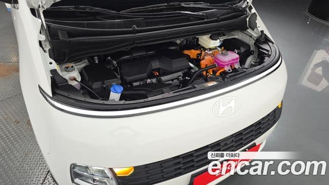 Hyundai Staria 2026 — Şəkil 6/20