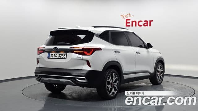 Kia Seltos 2021 — Şəkil 2/20