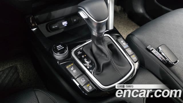Kia Seltos 2021 — Şəkil 9/20