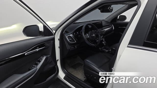 Kia Seltos 2021 — Şəkil 10/20