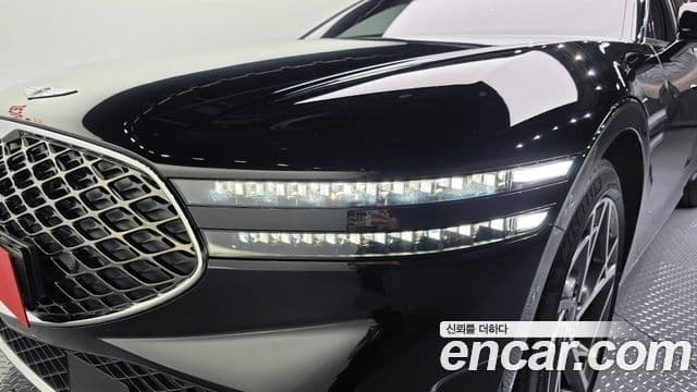 Genesis G90 2022 — Photo 25/37
