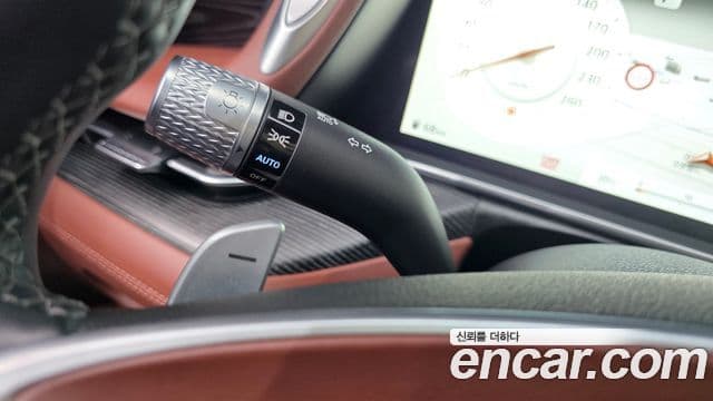 Genesis G90 2022 — Photo 10/37