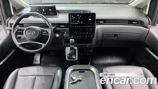 Hyundai Staria 2021 — ფოტო 7/20