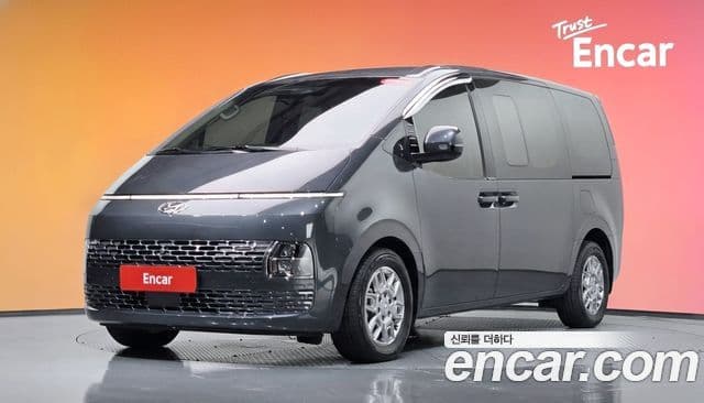 Hyundai Staria 2021 — ფოტო 1/20