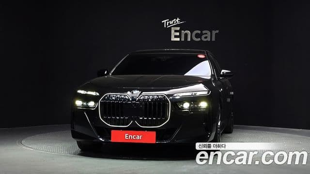 BMW 7 Series 2024 — фото 3 из 20