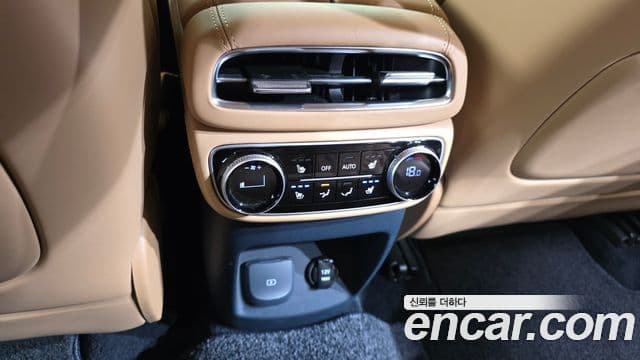 Genesis GV80 2022 — ფოტო 18/20