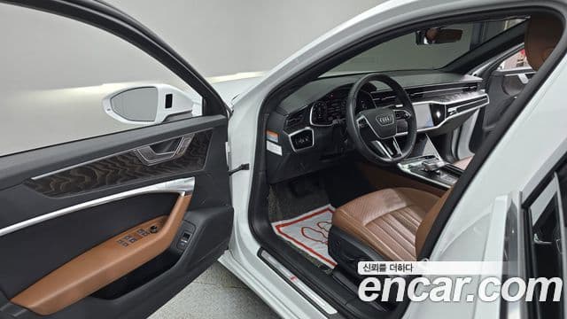 Audi A6 2021 — фото 12 из 20