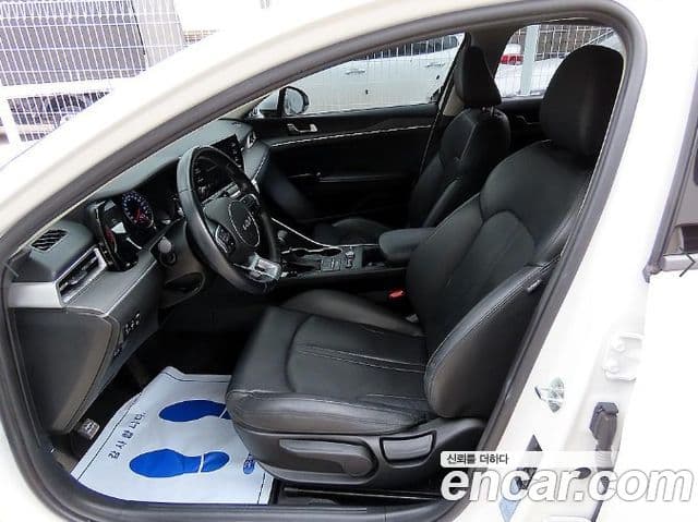 Kia K5 2021 — ფოტო 4/20