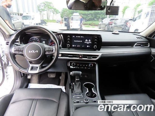 Kia K5 2021 — ფოტო 6/20