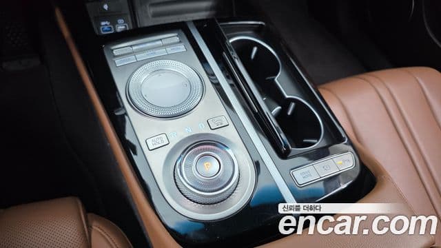 Genesis Electrified G80 2021 — фото 9 из 20