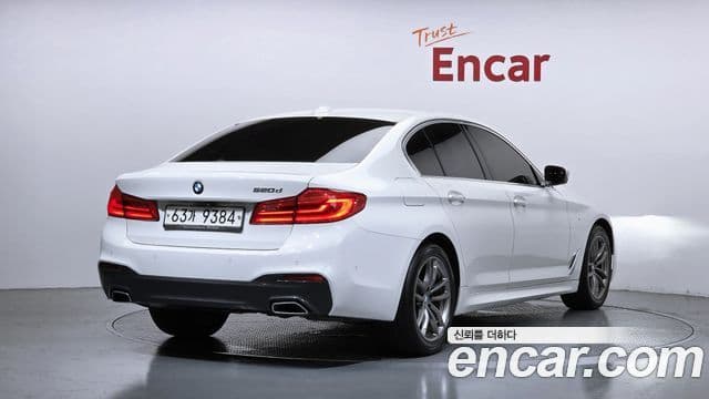 BMW 5 Series 2018 — Фото 2/20