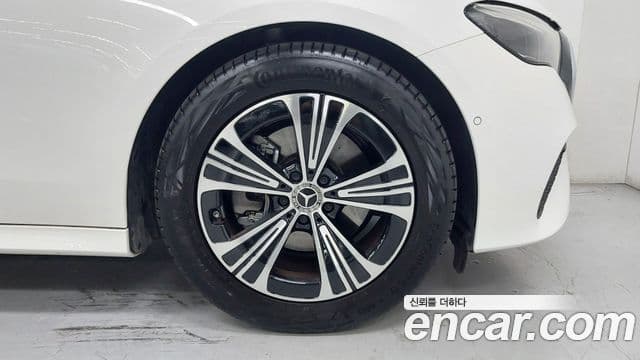 Mercedes-Benz E-Class 2025 — Şəkil 4/16
