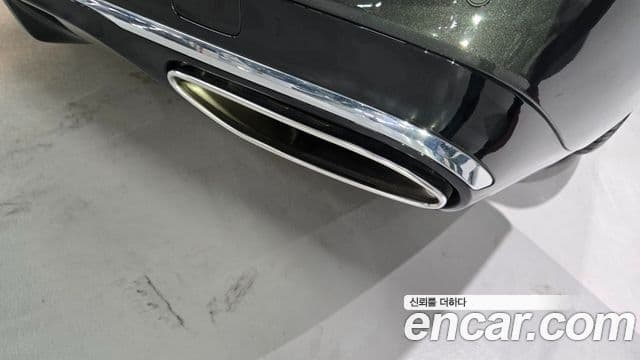 Mercedes-Benz S-Class 2025 — Photo 13/20